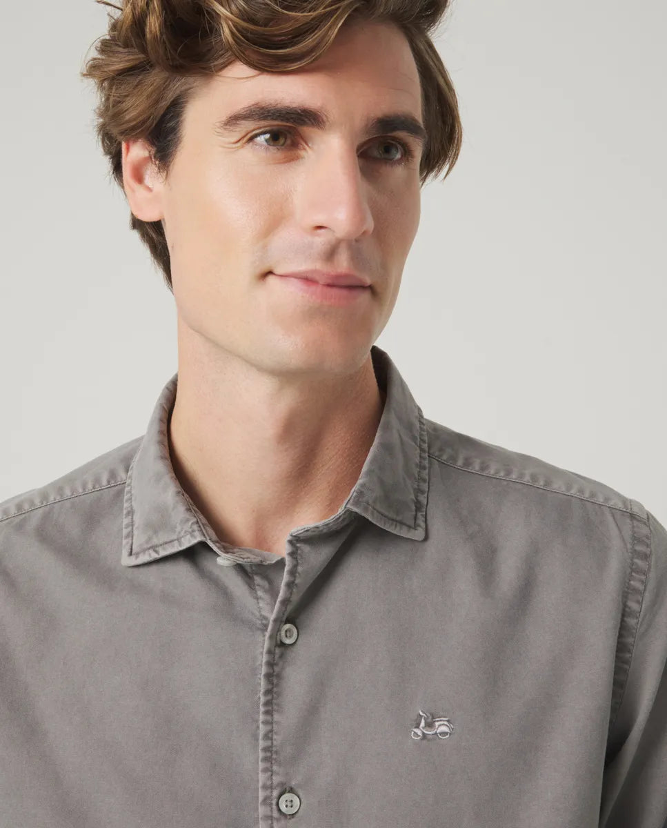 Camisa oxford tintada gris | SCOTTA