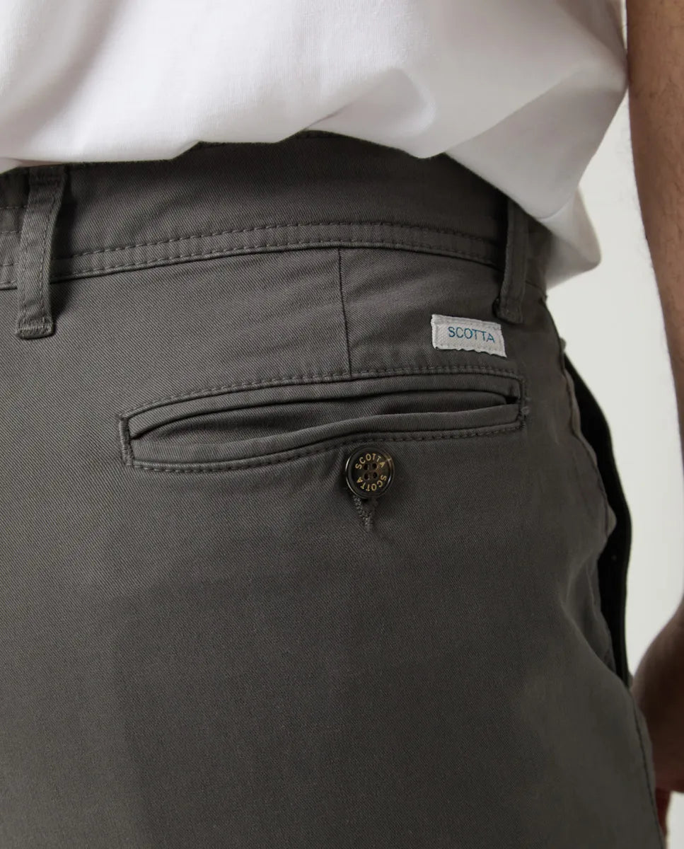 Pantalón Steve Chino Regular Gris | SCOTTA
