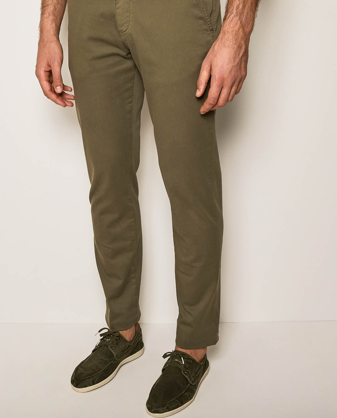Pantalon chino regular eco khaki | SCOTTA