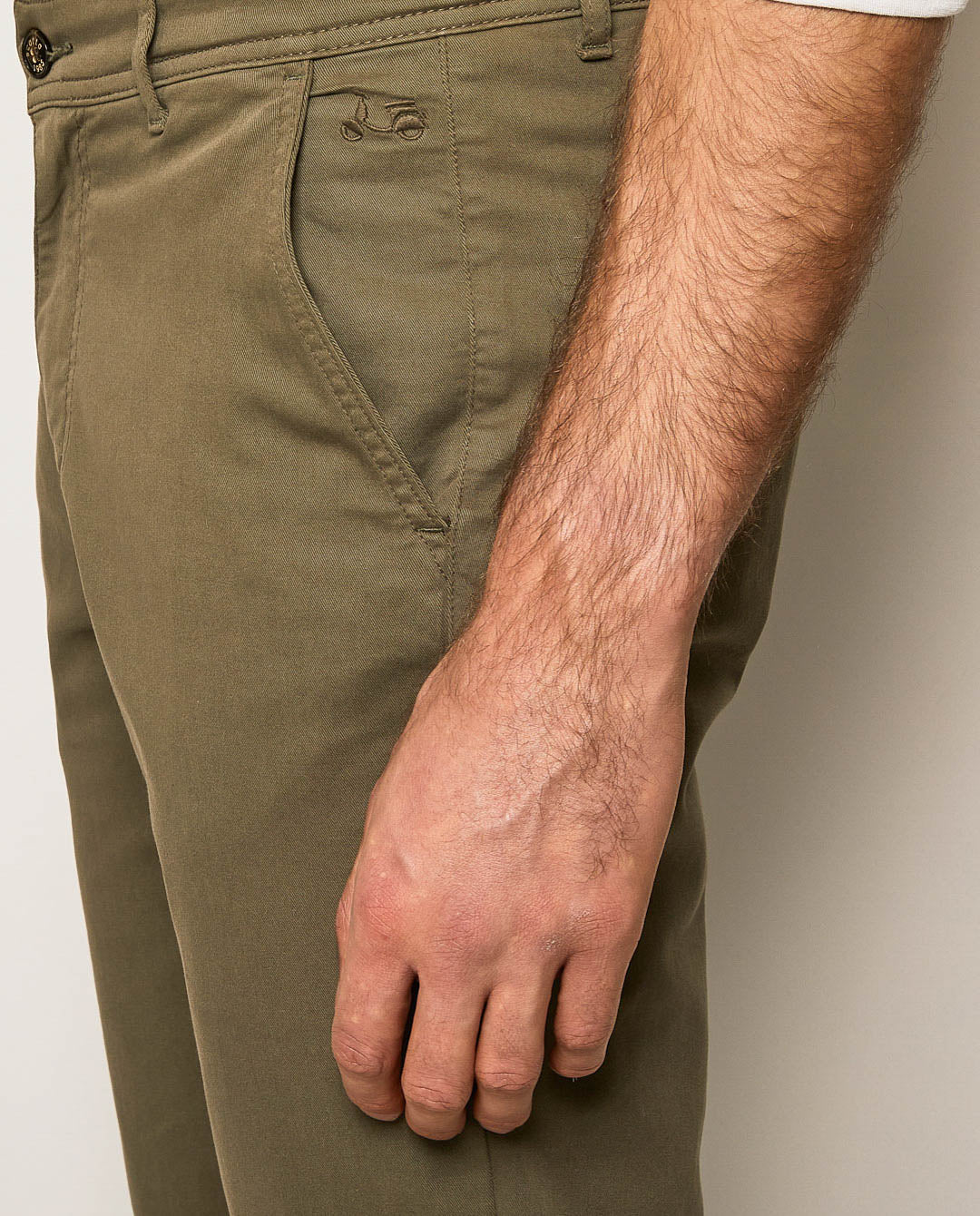 Pantalon chino regular eco khaki | SCOTTA