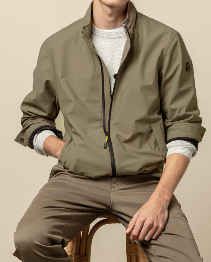 Chaqueta corta técnica topo | SCOTTA